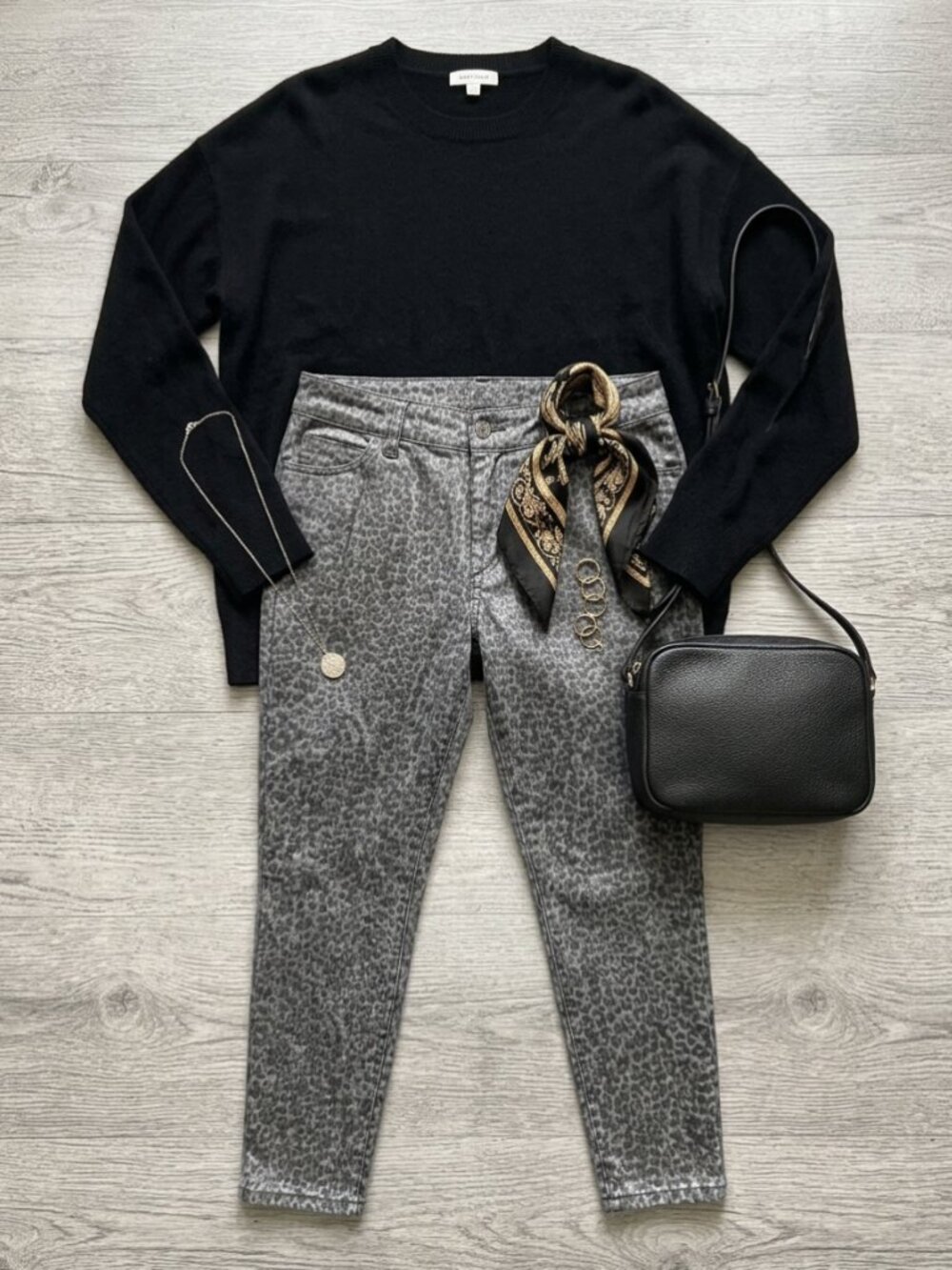 Forever 21 | Silver Leopard Print Skinny Plus Sized Jeans | Sz 14